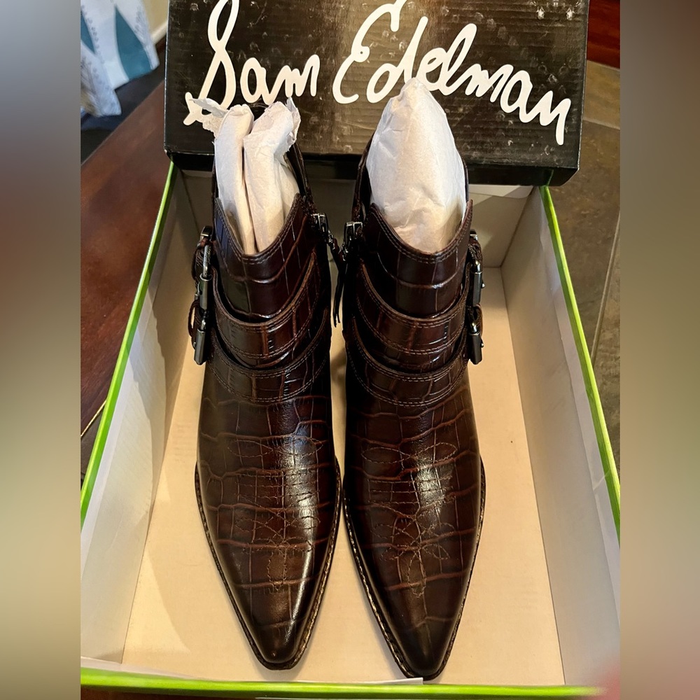 Sam Edelman - Gorgeous Windsor Booties - NWOT - Size 8